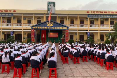 THCS  GIAO LẠC TUYÊN TRUYỀN: “KHÔNG GIAO XE CHO NGƯỜI KHÔNG ĐỦ ĐIỀU KIỆN ĐIỀU KHIỂN PHƯƠNG TIỆN THAM GIA GIAO THÔNG”